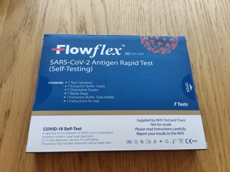 イギリスの新型コロナ用自宅検査キット ラテラルフローテスト を紹介する 実際の使用例 ウツミチ ロンドン暮らし